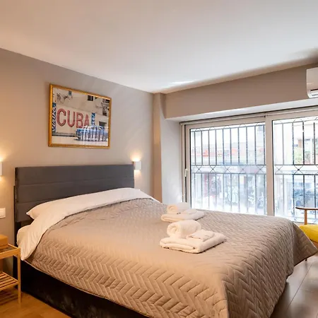 Convenience Spot @ Dragoumi Appartement *